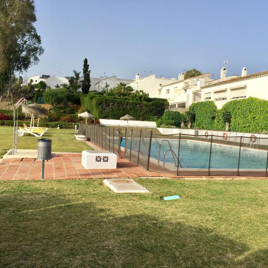 Estudio a 10 minutos del Puerto Banus Estepona Exterior foto